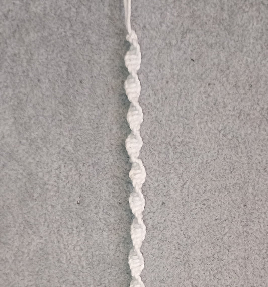 Wellenknoten Makramee Armband weiss
