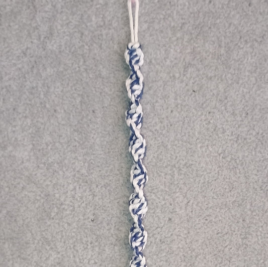 Wellenknoten Makramee Armband weiss/blau