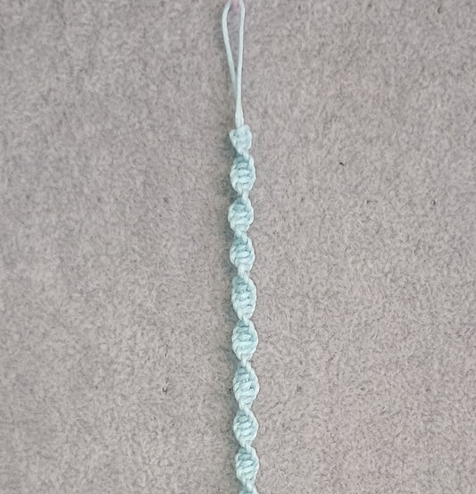 Wellenknoten Makramee Armband hellblau