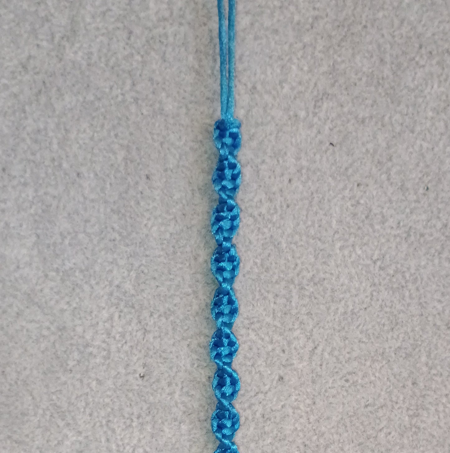Wellenknoten Makramee Armband azurblau