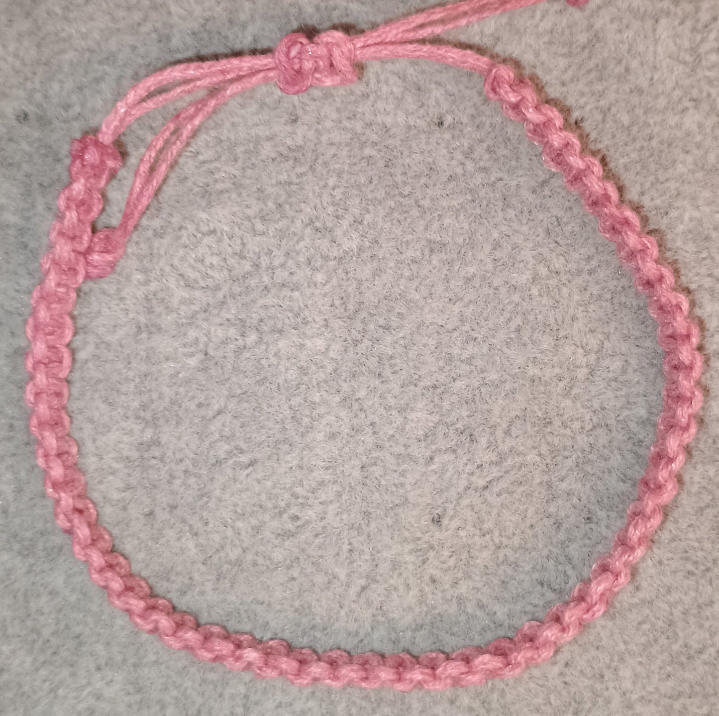 Kreuzknoten Makramee Armband pink