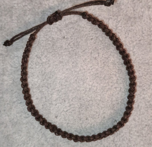 Kreuzknoten Makramee Armband dunkelbraun