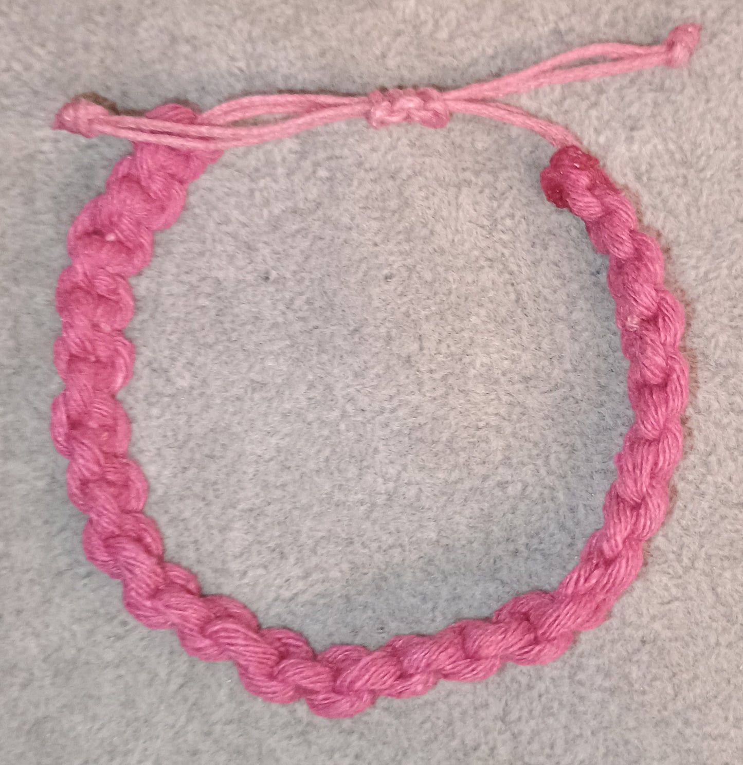 Kreuzknoten Makramee Armband pink