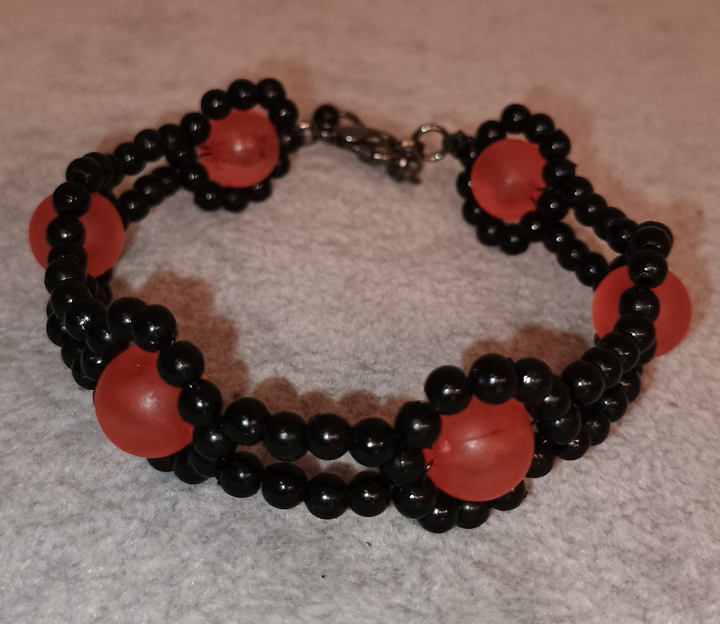 Gothic Perlen Armband Dark Flower